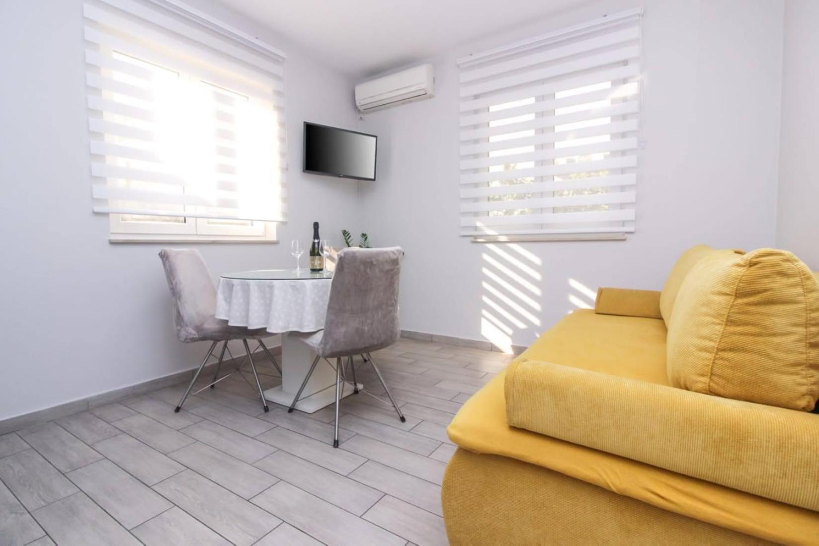 Pool House Luka Apartment Zadar Exterior photo